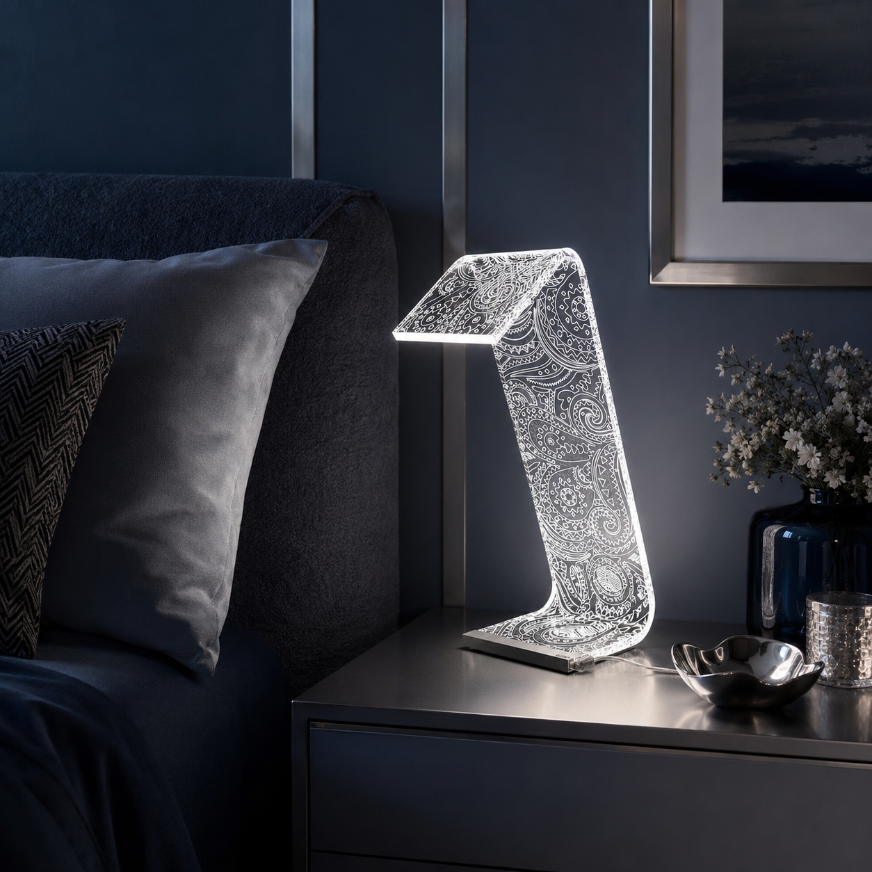 Medium C-led Lamp